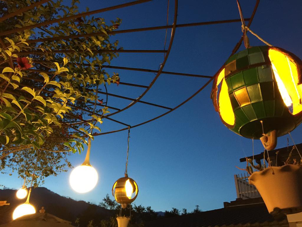 Hou Shan Ren Jia B&B Luye Exteriér fotografie